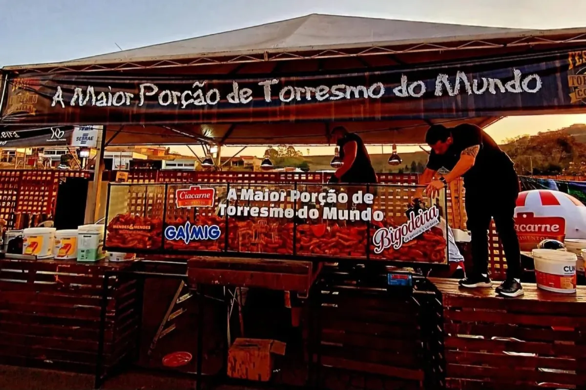 Juiz de Fora quebra recorde com mais de 500 quilos de torresmo