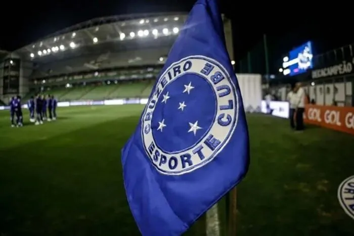 massagista bandeira cruzeiro foto cruzeiro