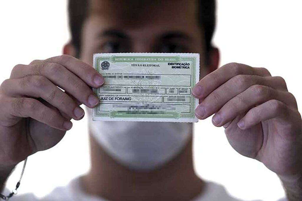 Jovens têm até 6 de maio para tirar o título de eleitor 1 Jovens têm até 6 de maio para tirar o título de eleitor