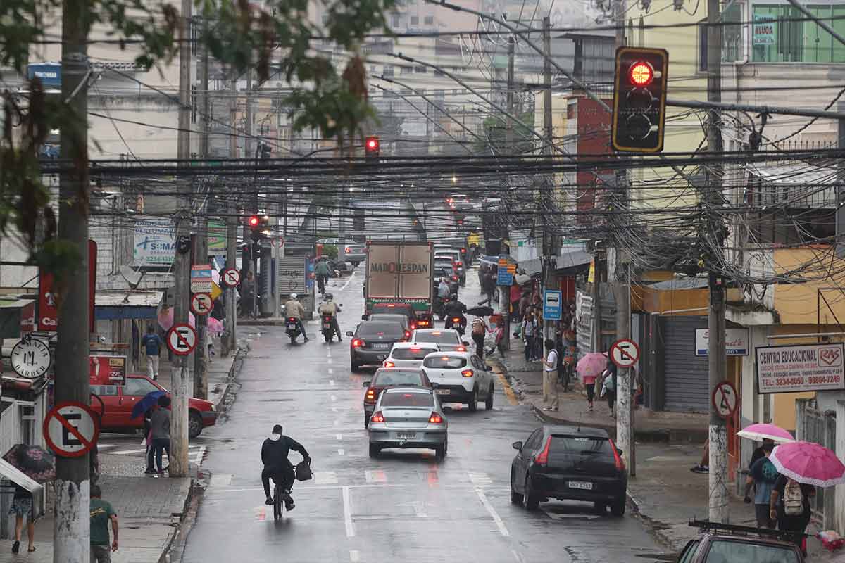 Chegada do período de chuvas causa apreensão no Santa Luzia