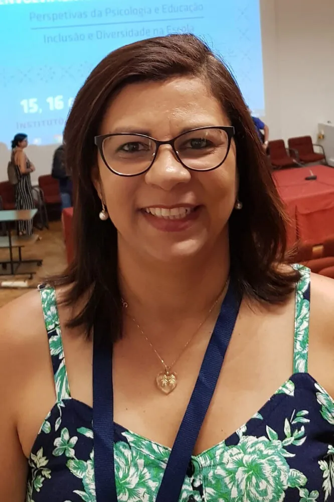 Professora Nara Liana arquivo pessoal