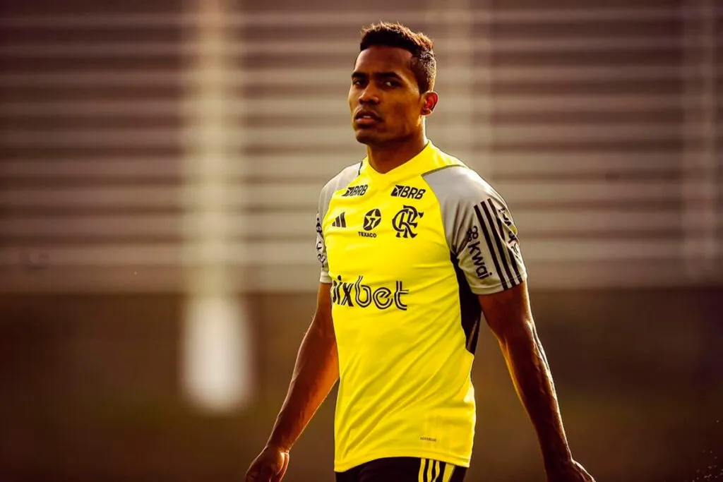 alex sandro by reproducao instagram editada