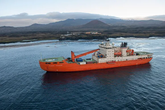 Akademik Tryoshnikov Inst de Pesquisa Antartico Sao Petesburgo