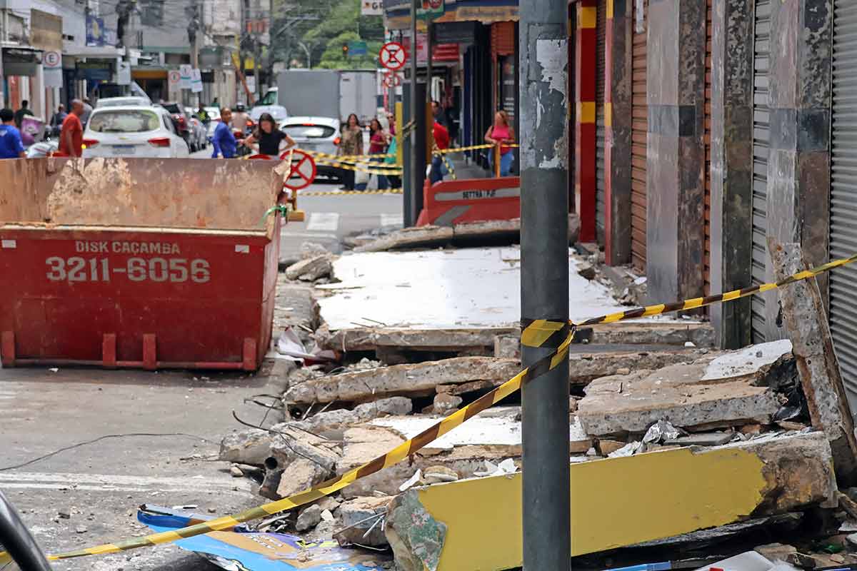 Polícia Civil instaura inquérito para apurar desabamento de marquise em Juiz de Fora