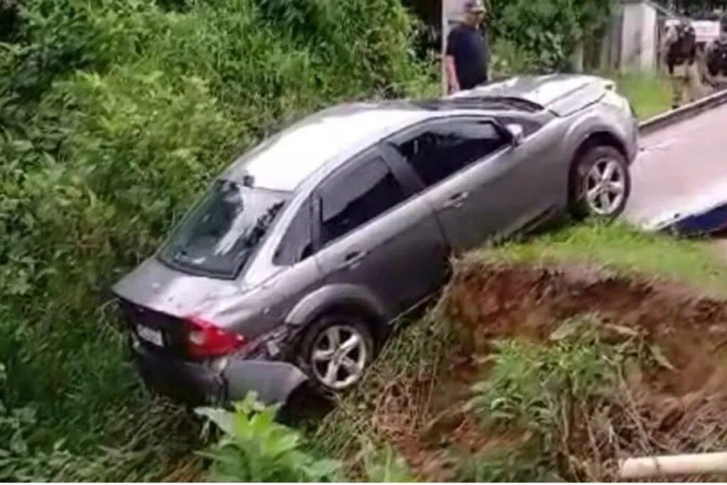 carro corrego barbacena reproducao redes sociais