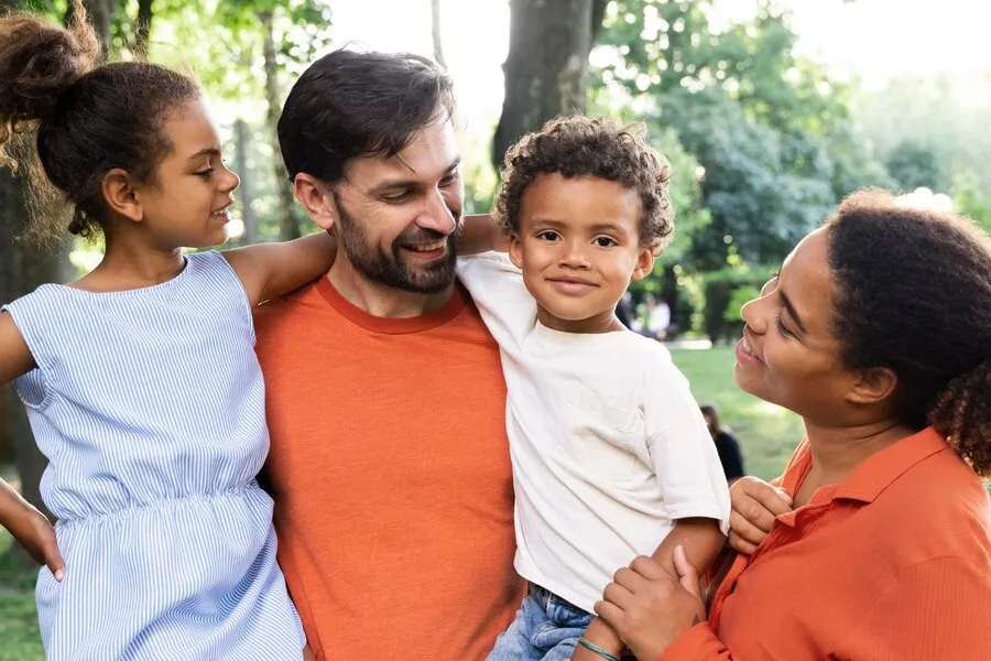 Ferramenta criada pelo CNJ promove o encontro de famílias adotivas com crianças e adolescentes aptos para adoção