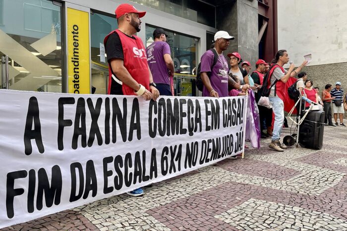 Ato unificado faz manifestação contra escala 6x1, privatizações e outras pautas