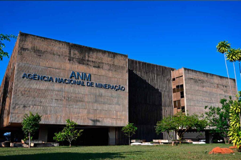 Agência Nacional de Mineração abre 220 vagas em concurso