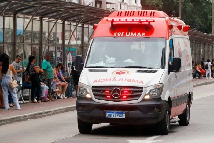 Mulher fica ferida após ser atacada por cachorro em Juiz de Fora