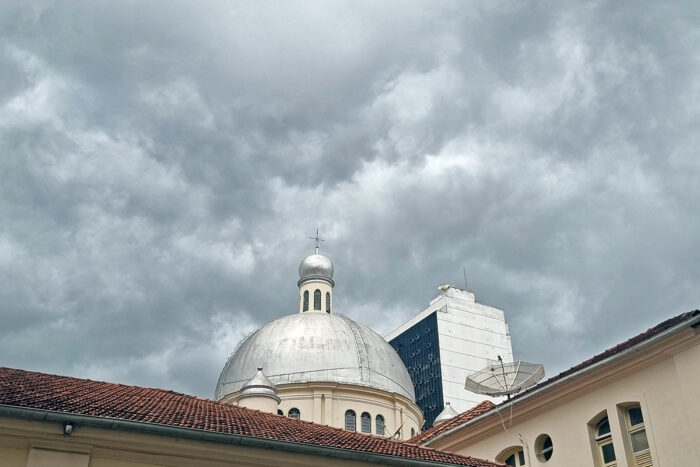 Tempo instável com pancadas de chuva predomina nesta semana em Juiz de Fora; Inmet emite alerta laranja para hoje