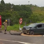 Colisao entre carro e caminhao deixa um motorista ferido na BR 267