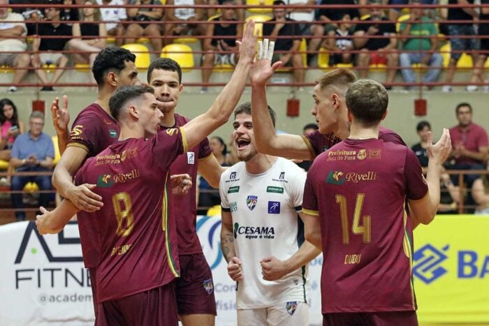 JF Vôlei bate o Real Brasiliense e fecha a primeira fase invicto 1 JF VOLEI FELIPE COURI 002 editada