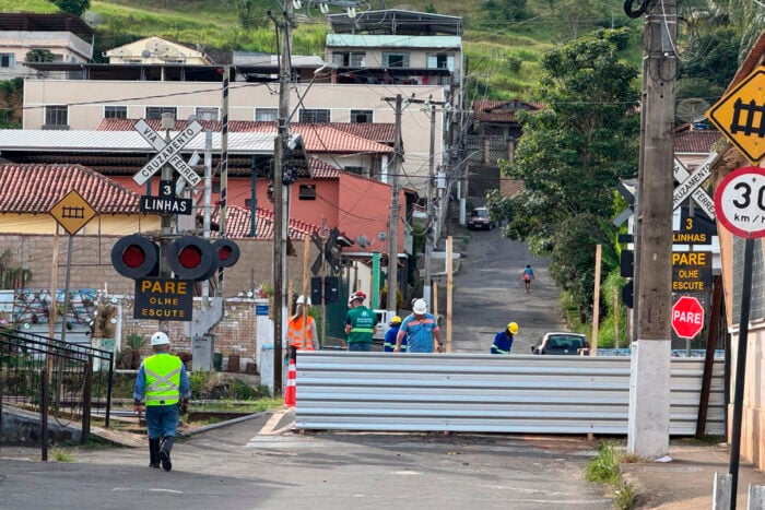 obras passagem de nível Matias Barbosa