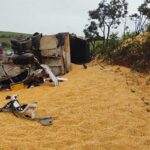 Reboque de carreta se solta e deixa um morto na MGC-383