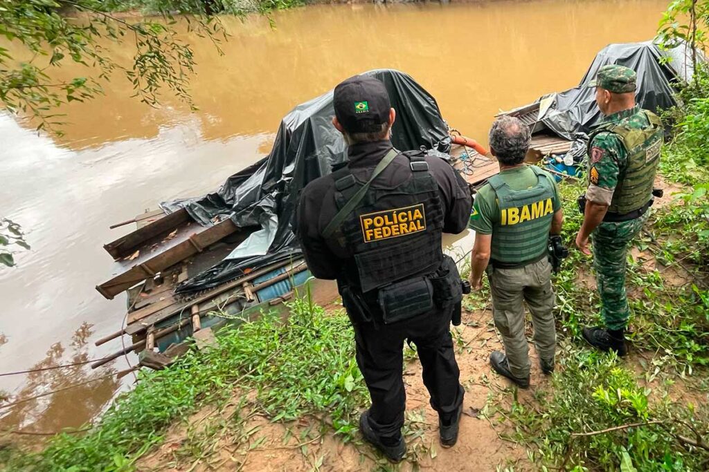 extração ilegal de ouro