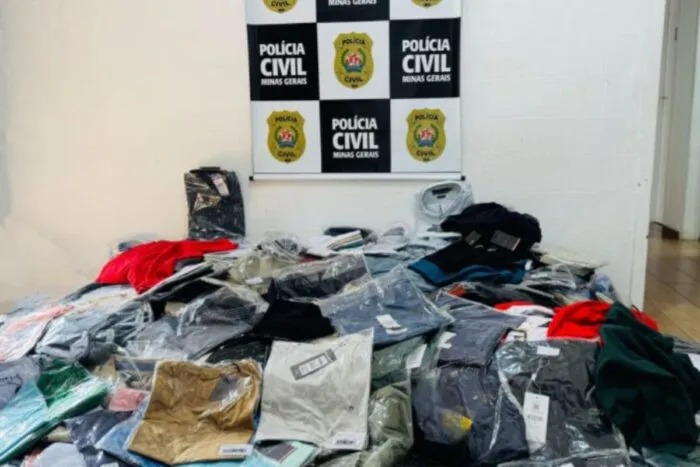 Homem é preso por vender roupas supostamente falsificadas 2 Homem é preso por vender roupas supostamente falsificadas