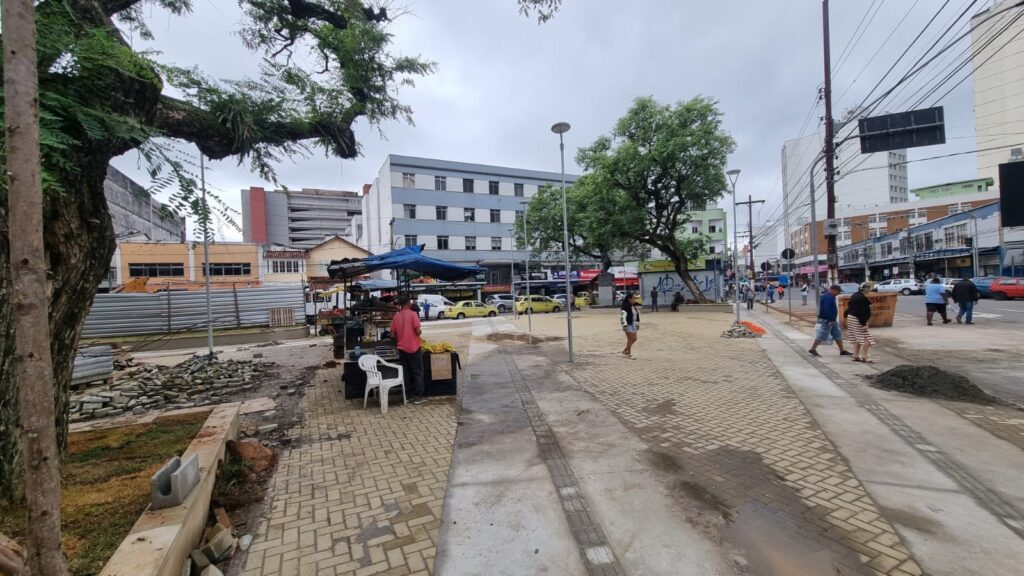 Praça Clodesmidt Riani