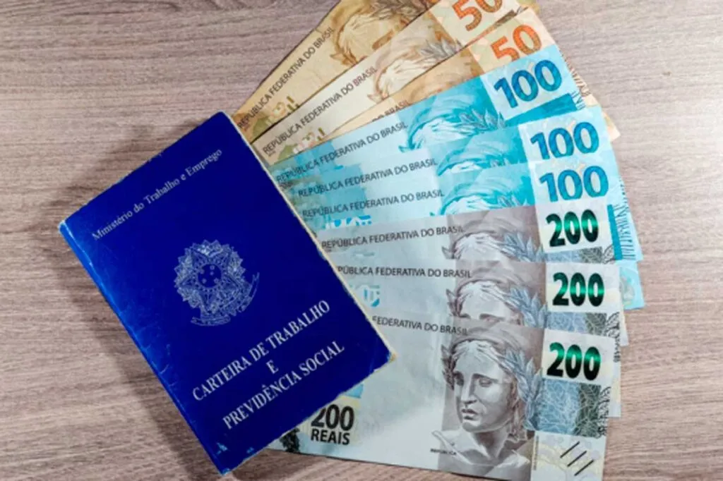 Servidores estaduais receberão 13º em 12 de dezembro