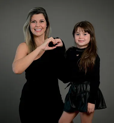 Coluna Cesar Romero – 11 e 12 de maio de 2025 2 2 ANDREA Rufato e ANA LUISA