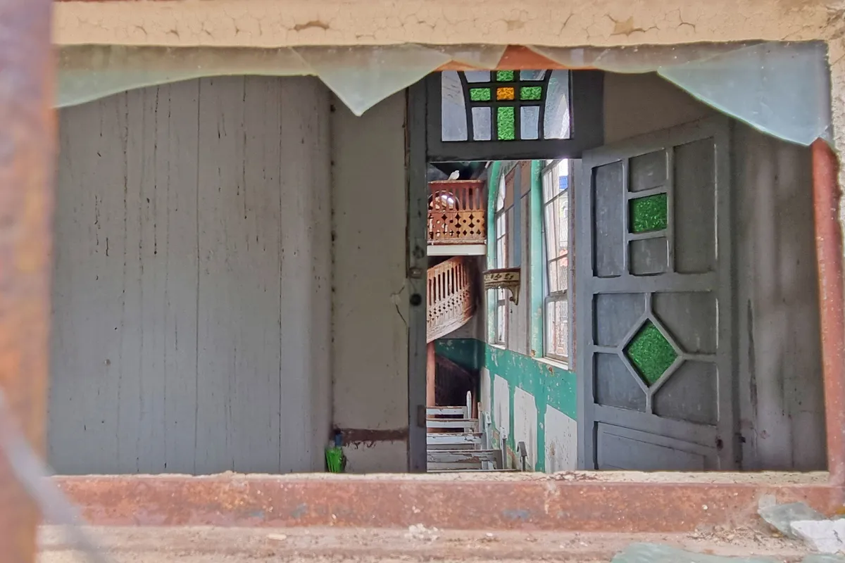 Moradores denunciam deterioração da Capela Santa Teresinha 6 CAPELA DE SANTA TEREZINHA FOTO LEONARDO COSTA 13