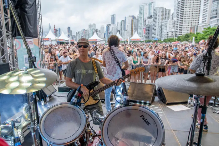 Na Festa da Cerveja, Chimarruts faz show em Juiz de Fora 1 chimarruts juiz de fora
