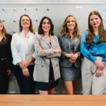 Coluna Cesar Romero – 13 de maio de 2025 6 Flavia Botti e Marta Mendes 120525 Giglia com corte