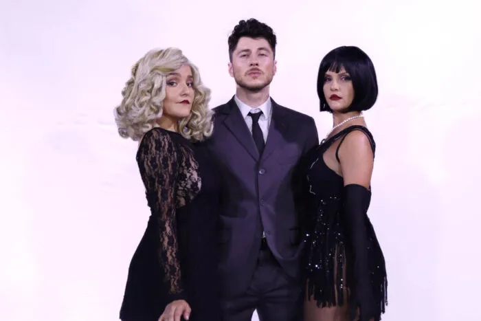 Produção juiz-forana do icônico musical ‘Chicago’ estreia no Teatro Solar 14 chicago