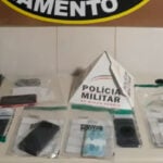 Trio é preso com mais de R$6 mil em notas falsas de R$ 200 em Barbacena 3 NOTAS FALSAS PMMG