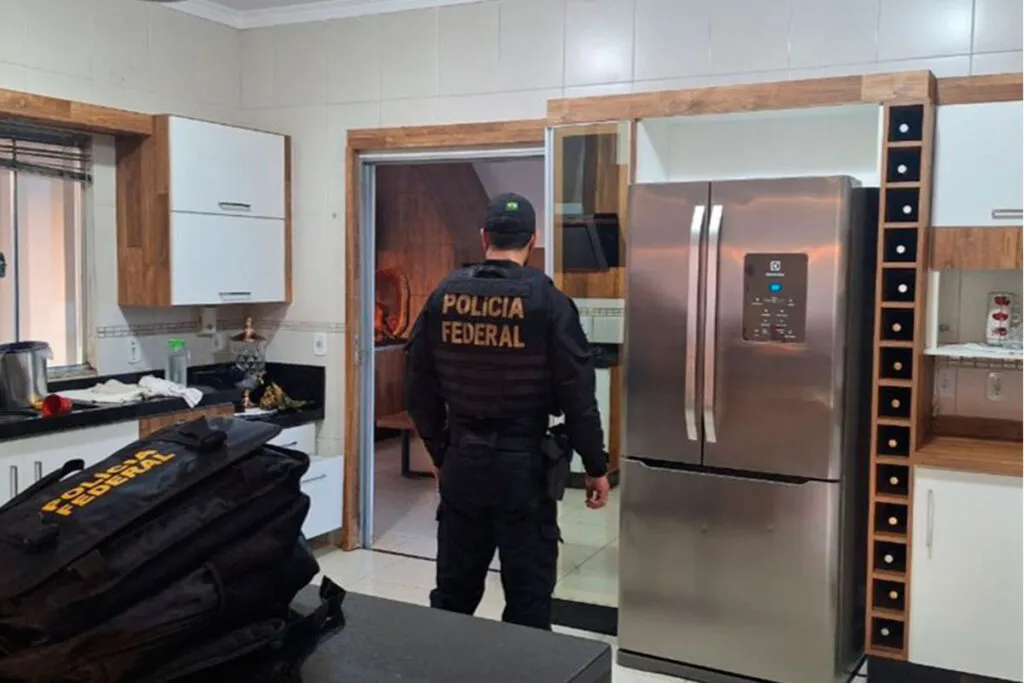 PF cumpre mandados de prisão contra fraudadores de contas do Gov.BR em Minas