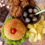 Ultraprocessados aumentam risco de depressão persistente em até 30% 3 Alimentos ultraprocessados e depressão