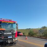 Ônibus com 45 passageiros capota na BR-491; criança e mulher são vítimas fatais 3 Ônibus com 45 passageiros capota na BR-491; criança e mulher são vítimas fatais