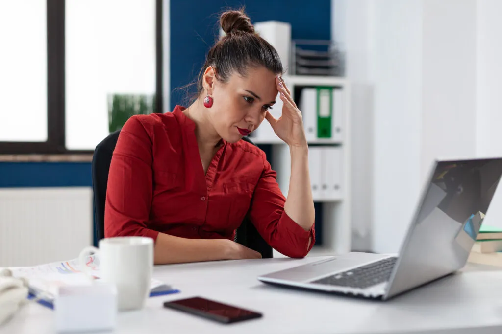 angry frustrated upset businesswoman having problem with