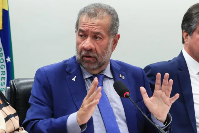 Lupi pede demissão do governo após escândalo no INSS 4 carlos lupi demissão