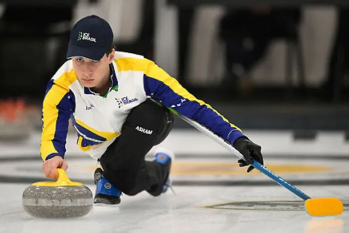 Juiz-forano disputa Mundial de duplas de curling com Seleção Brasileira 12 Juiz-forano disputa Mundial de duplas de curling com Seleção Brasileira