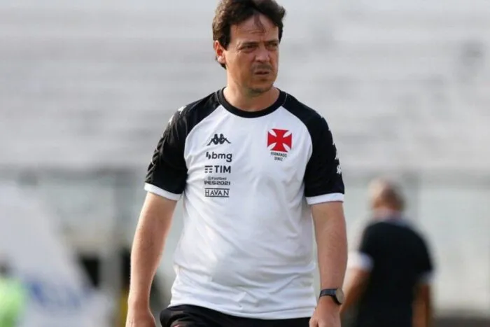 Fernando Diniz acerta retorno e é novo treinador do Vasco 2 Fernando Diniz acerta retorno e é novo treinador do Vasco