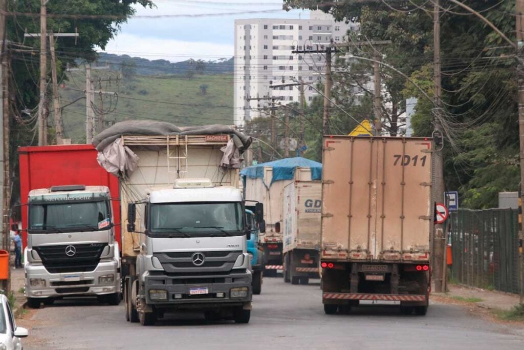 distrito-industrial-caminhões