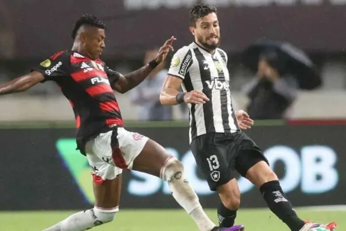 Flamengo x Botafogo: onde assistir, horário e prováveis escalações 8 flamengo x botafogo bruno henrique alex telles foto vitor silva bfr