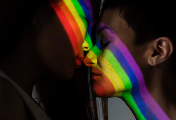 Tribunal de Justiça de Minas Gerais decide em combate a discriminação por homofobia 1 foto expulsao aluna faculdade 1