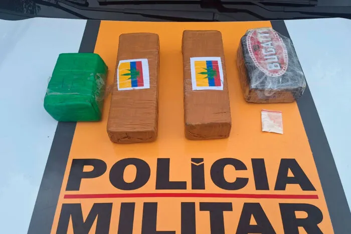 Motorista de aplicativo é preso com drogas em Além Paraíba 2 policia militar alem paraiba