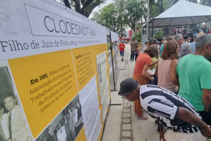 Praça Clodesmidt Riani é reinaugurada 3 praca clodesmidt riani 2