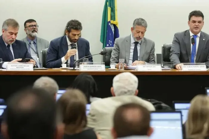 'Não temos condições': secretário afirma que correção de toda a tabela do IR custaria mais de R$ 100 bi por ano 2 tabela ir correcao lula marques agencia brasil