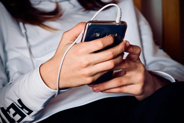 Síndrome do olho seco: uso excessivo de telas leva à alta de casos entre jovens 1 síndrome do olho seco