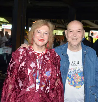 Coluna Cesar Romero – 18 de junho de 2025 3 Cristina Scapim e Ronaldo Brandao FOTO WOLMER MONTEIRO