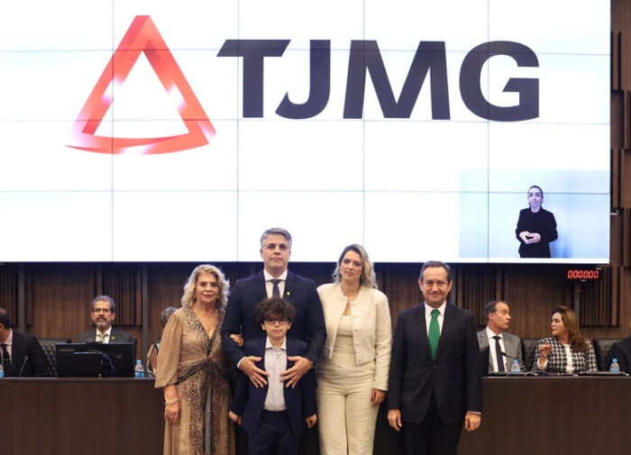 Coluna Cesar Romero – 29 e 30 de junho de 2025 17 Desembargador COM CORTE toma posse 4 em BH JF POR AI 270625 Foto Juarez Rodrigues TJMG 1