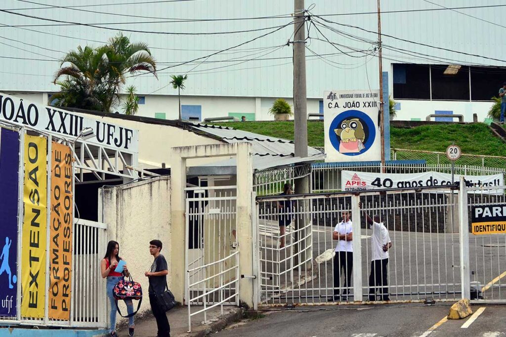 EJA colegio vagas