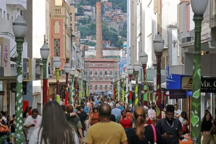 Juiz de Fora tem potencial de consumo de R$ 27,4 bilhões 2 Foto Felipe Couri Rua Sao Joao