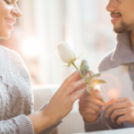 Missa no Dia dos Namorados tem bênção para casais e bem-casado premiado com par de aliança 2 Foto Freepik 3