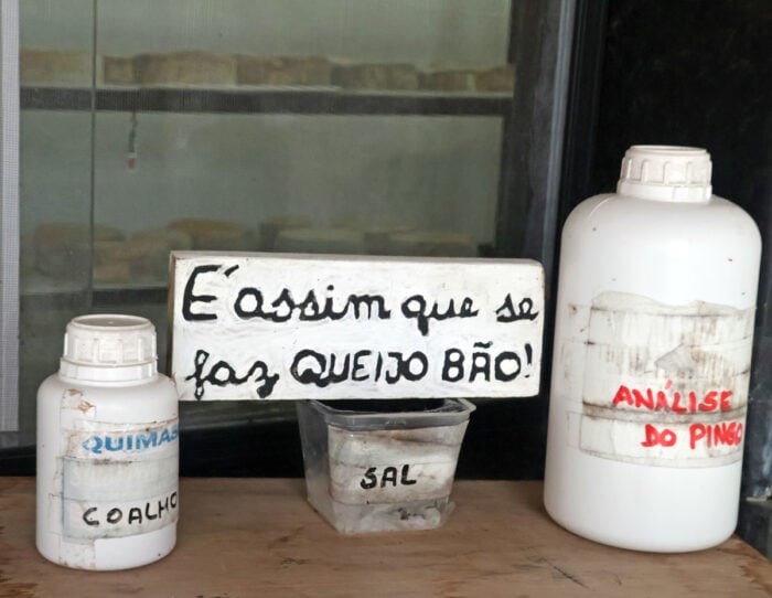 Com produção artesanal de queijo, casal vive paz da roça há 10 anos e compartilha conquistas na região 10 queijo lima duarte
