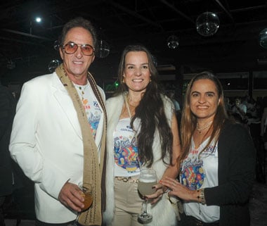 Coluna Cesar Romero – 20 e 21 de junho de 2025 4 Luiz Duque Andreia Gomes e Priscila Passos FOTO ANDREA OTTONI
