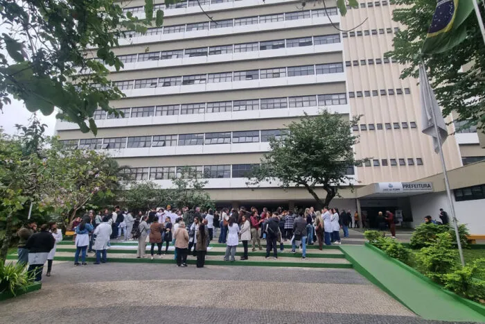 Após agressão de médica, UBS suspende atendimentos até a próxima segunda-feira 1 Médica é agredida em UBS do Bairro Furtado de Menezes, classe protesta